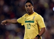 熊猫体育官方网站-米切尔，季后赛暗夜中的独行刺客