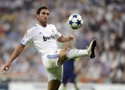 熊猫体育官方-那一夜，苏亚雷斯的里程碑与英超最孤独的争冠