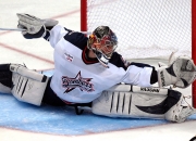 熊猫直播tv-温网险胜戴维斯杯，兹维列夫刷新纪录，一场定义时代的胜利