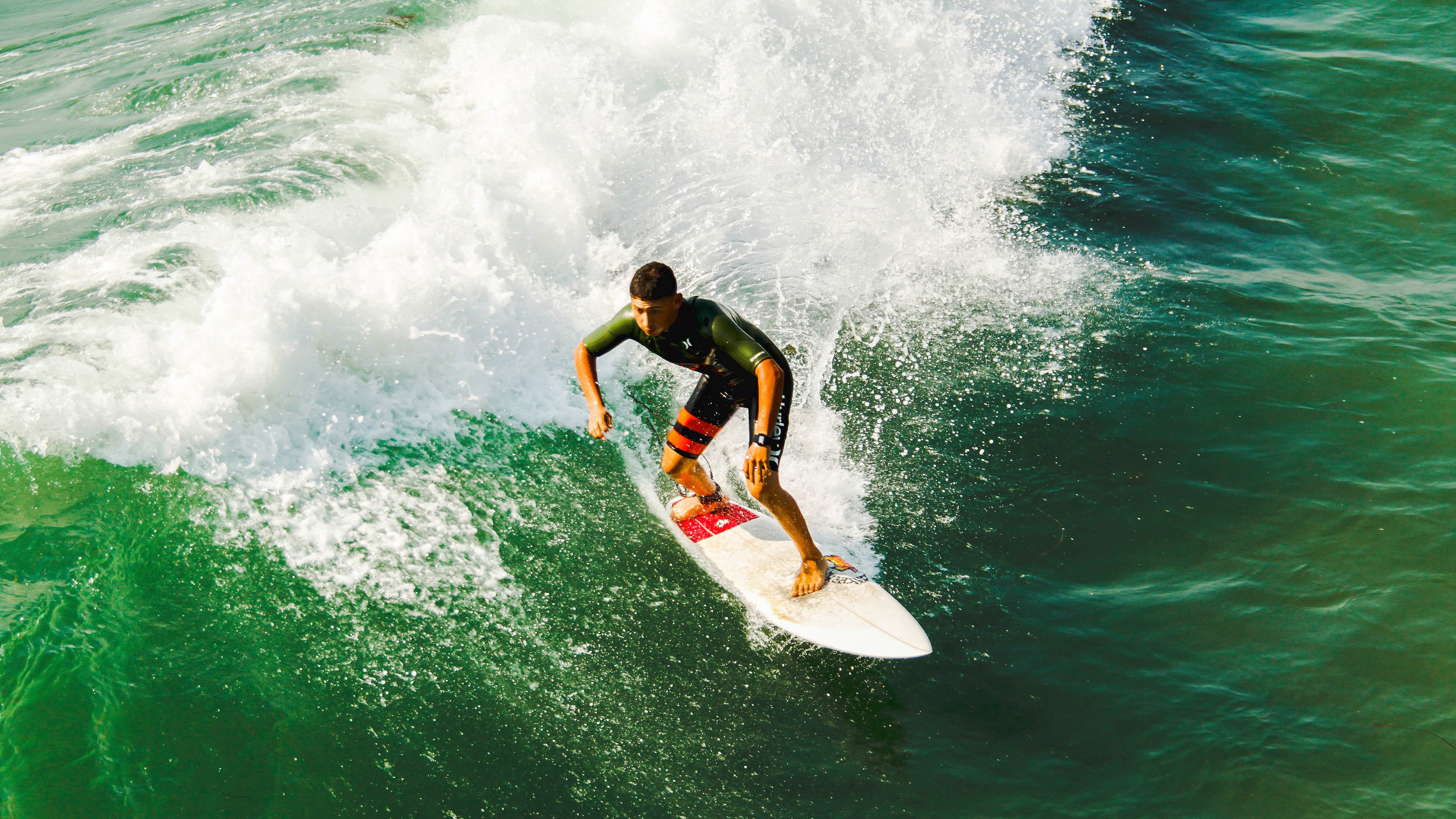 德甲争冠战之夜，拉什福德展现巨星价值