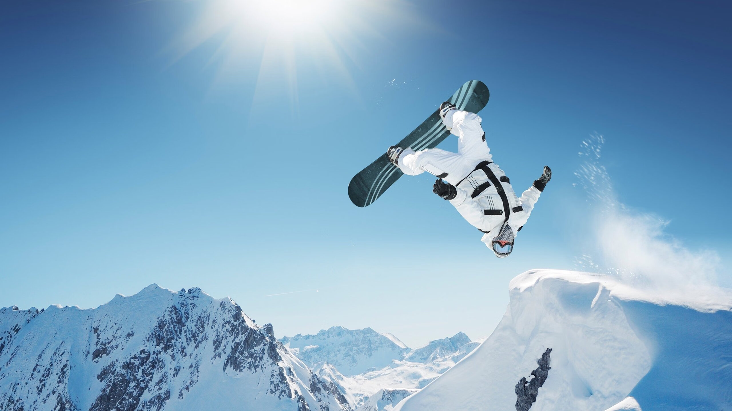 阿隆索绝地反击点燃赛场，梅赛德斯战略翻盘力压哈斯