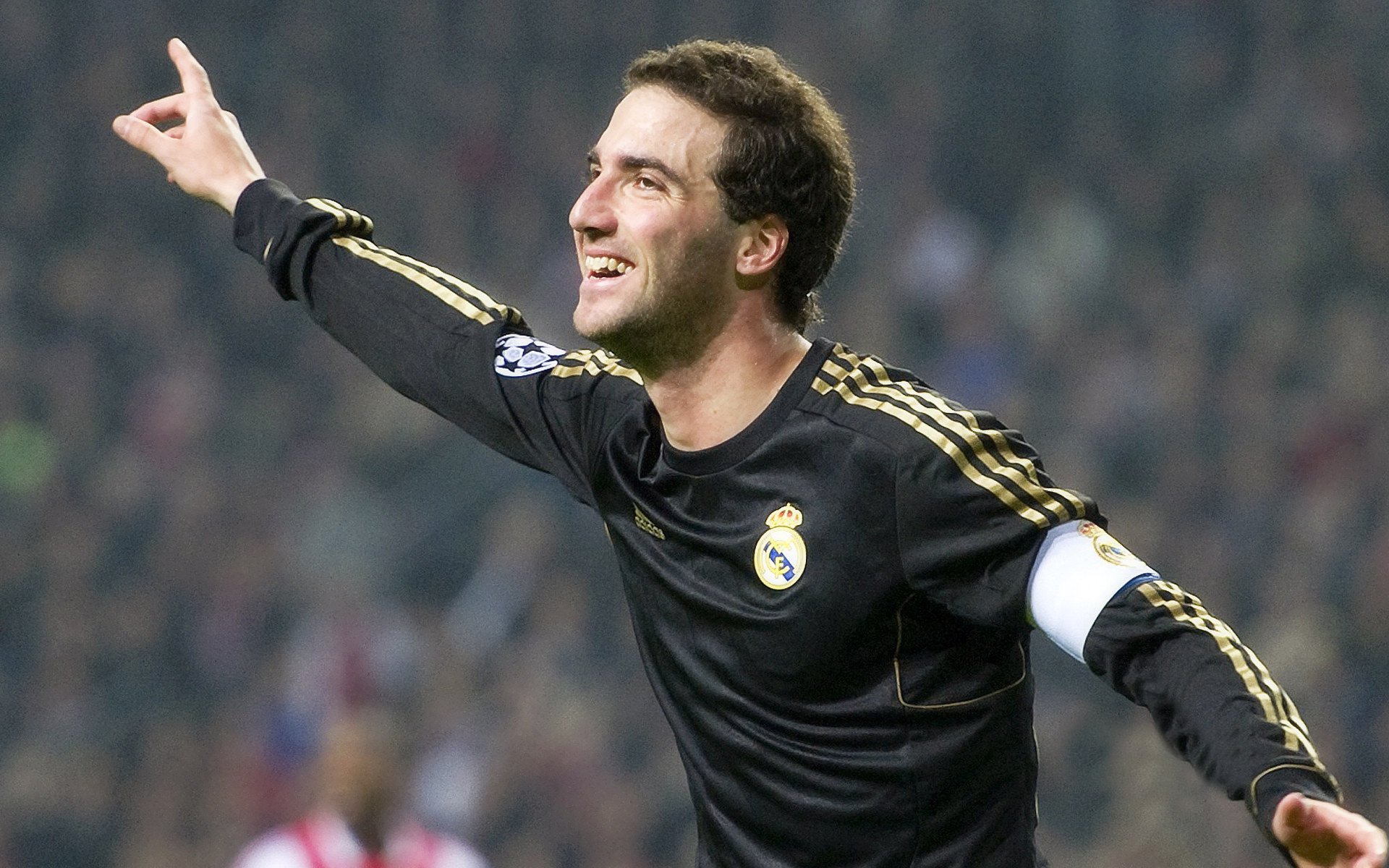 托尼独舞华沙，个人英雄主义如何撕裂克罗地亚的钢铁防线