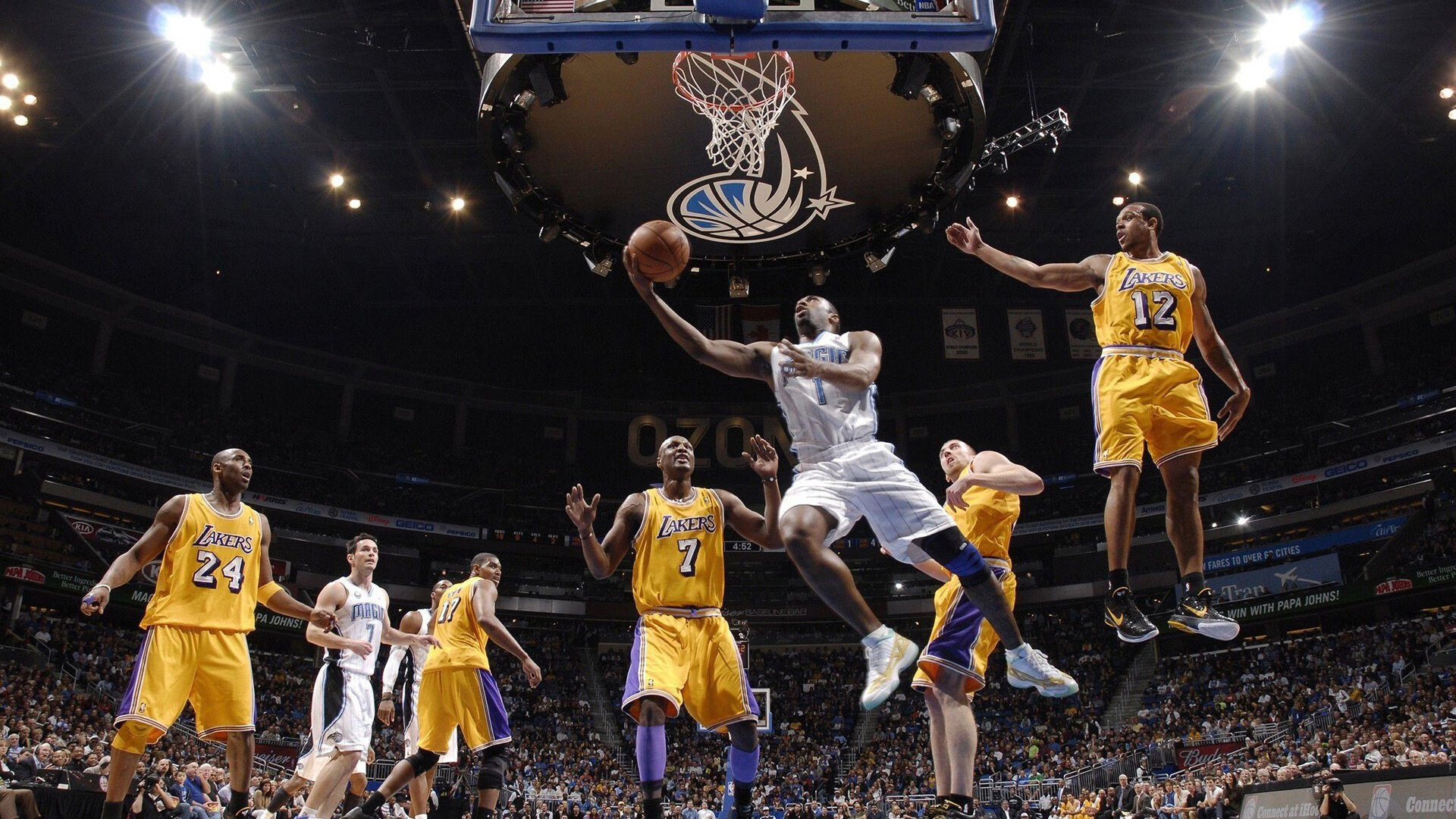 孤峰之巅,当波兰铁骑踏破伊比利亚,德甲争冠战在异乡写下唯一答案